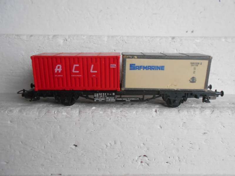 HO SCALE - LIMA - SAR - CONTAINER WAGON