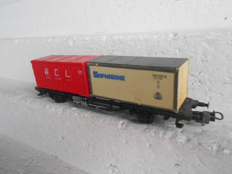 HO SCALE - LIMA - SAR - CONTAINER WAGON