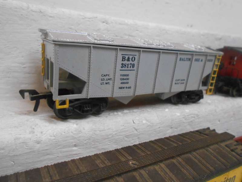 HO SCALE - FLEISCHMANN - AMERICAN TYPE GOODS WAGONS - X4
