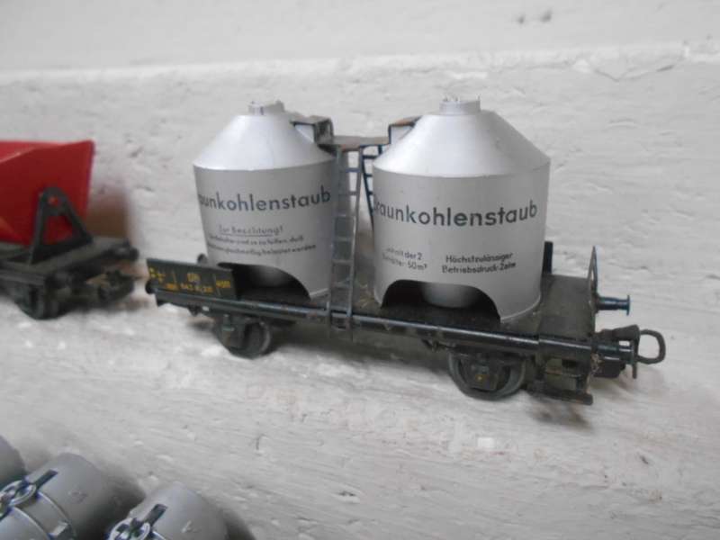 HO SCALE - MARKLIN - GOODS WAGONS - X3