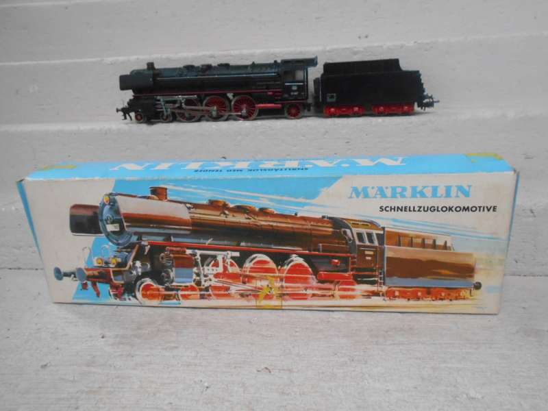 HO SCALE - MARKLIN - 4-6-2 DB STEAM LOCOMOTIVE - BOXED