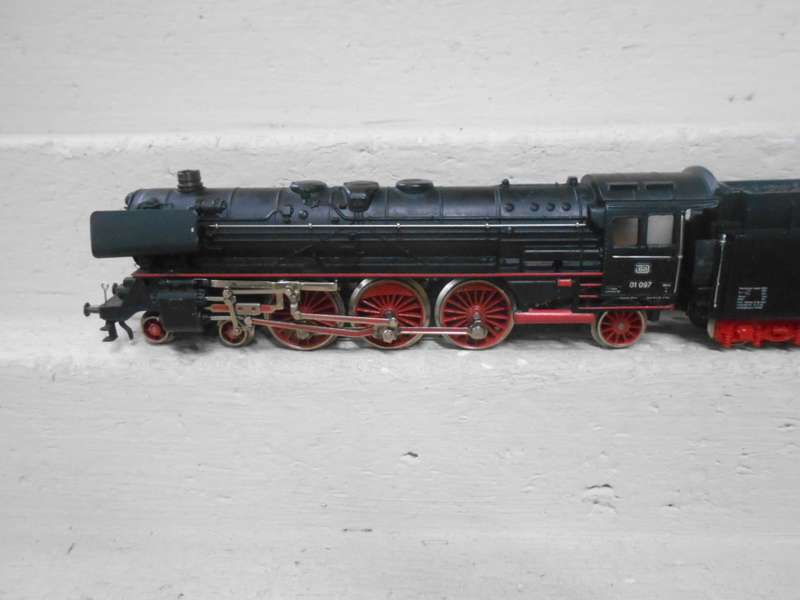 HO SCALE - MARKLIN - 4-6-2 DB STEAM LOCOMOTIVE - BOXED