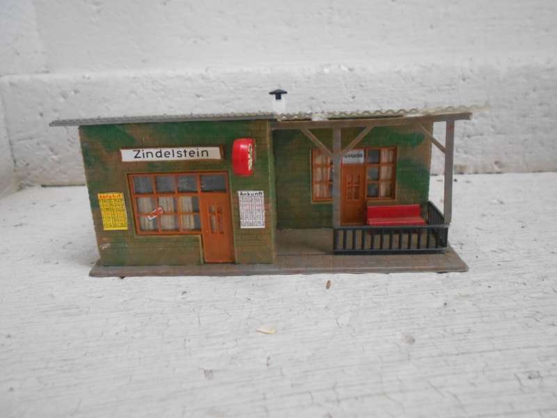 HO SCALE - FALLER - WORKSHOP OFFICE BLOCK