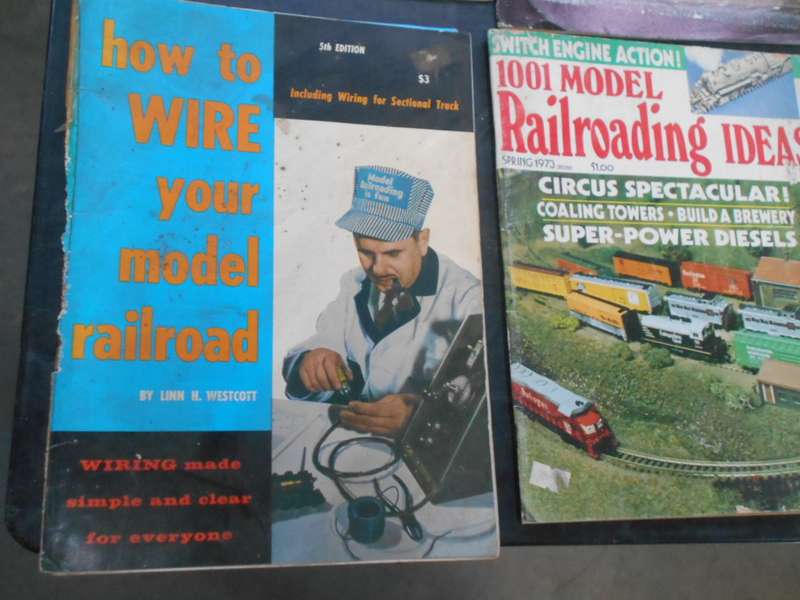VARIOUS MODEL TRAIN MAGAZINES - X12