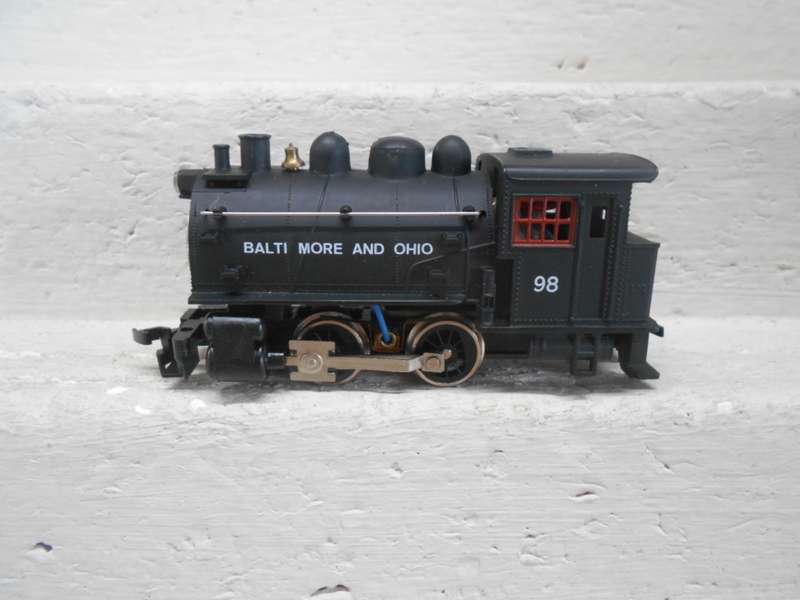 HO SCALE - LIFELIKE - 0-4-0 BOLTIMORE & OHIO STEAM LOCOMOTIVE - BOXED