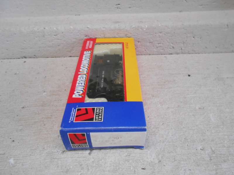 HO SCALE - LIFELIKE - 0-4-0 BOLTIMORE & OHIO STEAM LOCOMOTIVE - BOXED