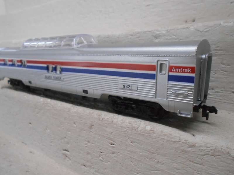 HO  SCALE - LIFELIKE - AMTRAK - DOME PASSENGER COACH - BOXED