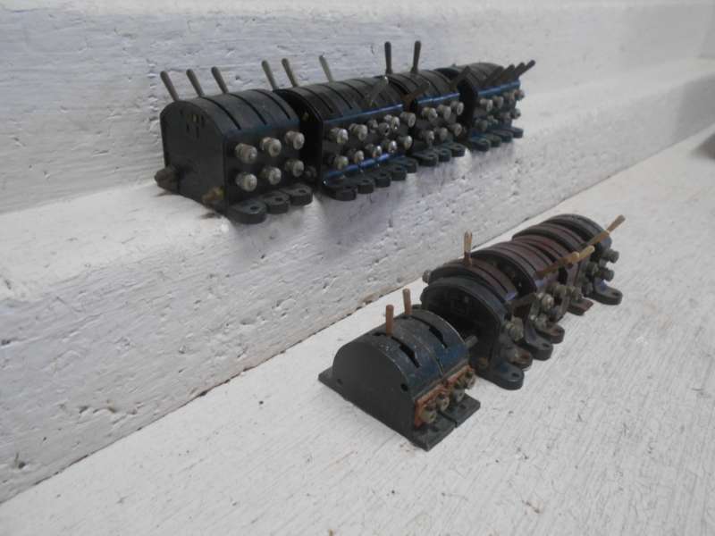 OO SCALE - HORNBY DUBLO - POINT SWITCHES - X24