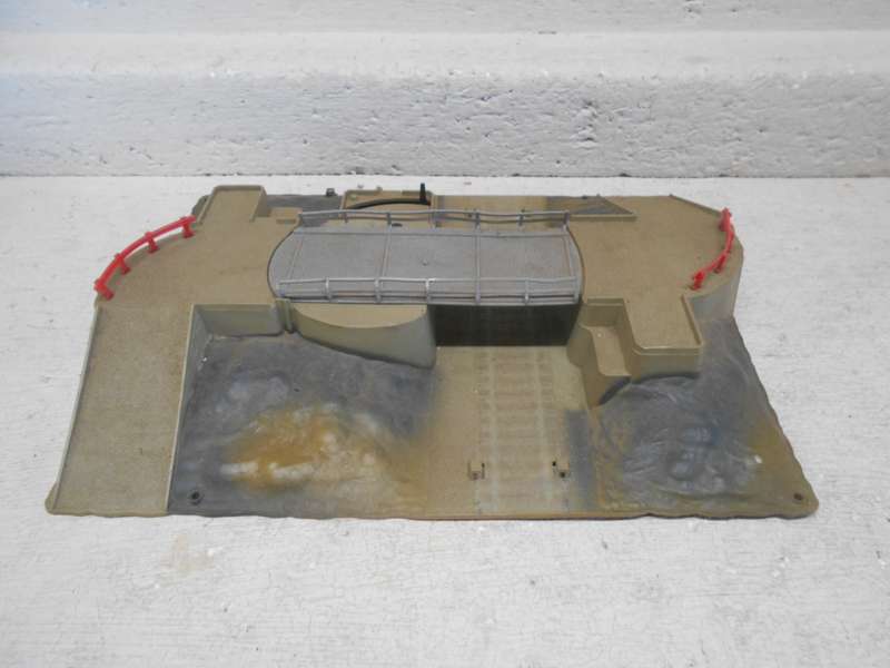 HO SCALE - LIMA - RAIL / VEHICLE SWING BRIDGE