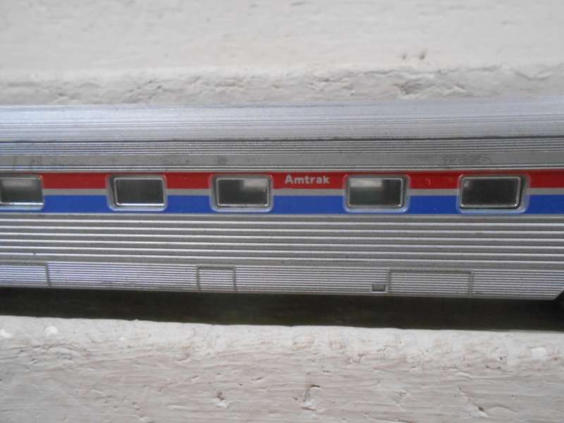 HO SCALE - LIMA - AMTRAK - PASSENGER COACH