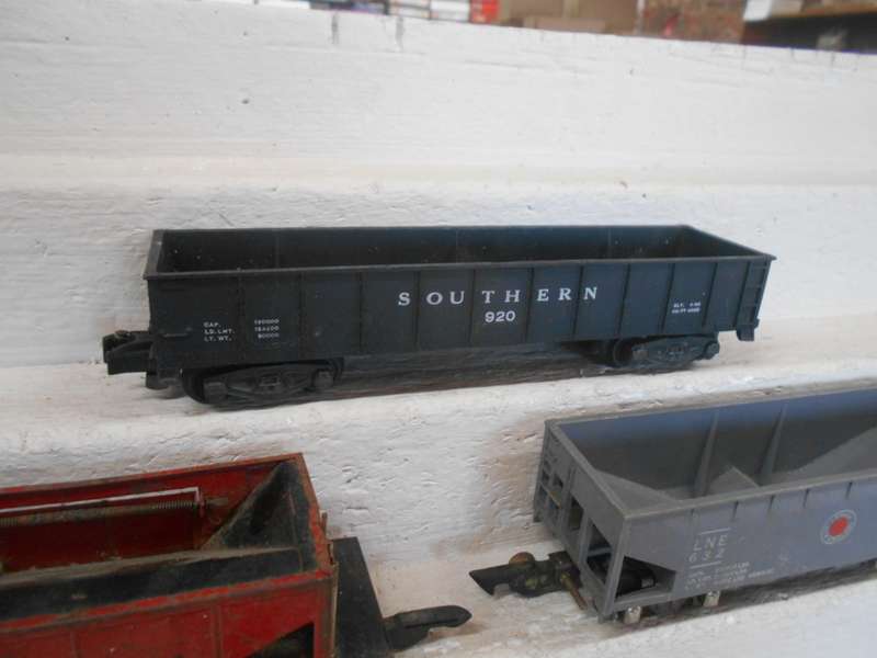 S GAUGE - AMERICAN FLYER - GOODS WAGONS - X3