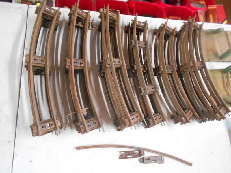 O SCALE - HORNBY - 2-RAIL TRACK + RAILL CROSSINGS