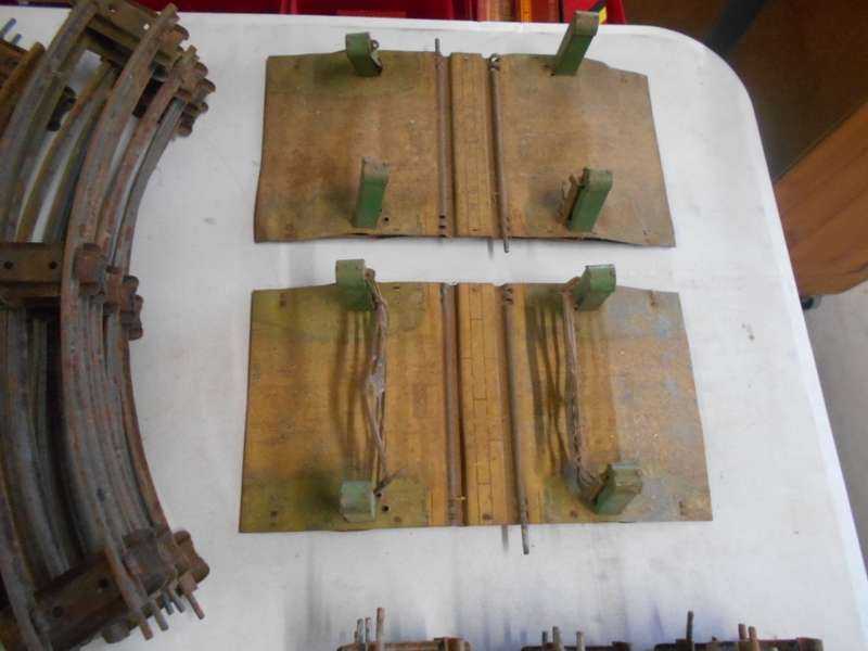 O SCALE - HORNBY - 2-RAIL TRACK + RAILL CROSSINGS