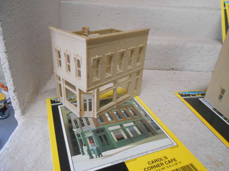 HO SCALE - DPM BUILDINGS - X4