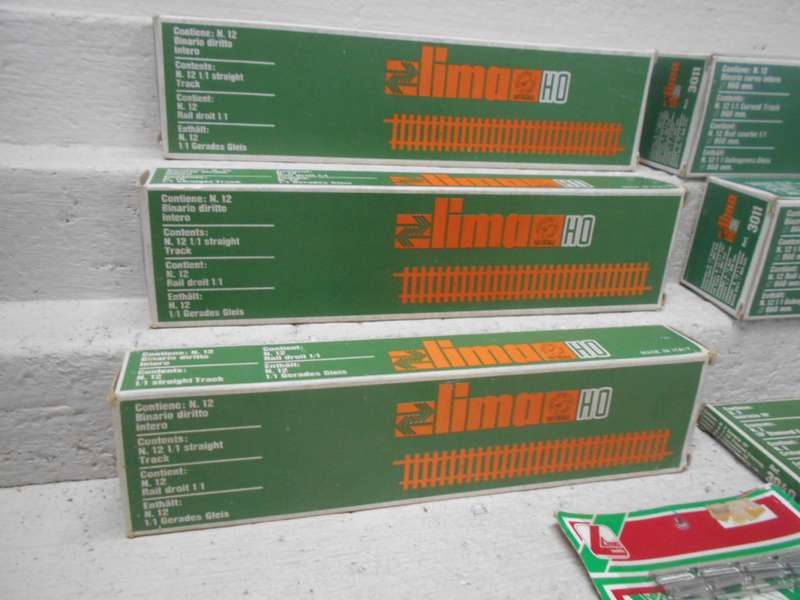 HO / OO  SCALE - LIMA - TRACK & EQUIPMENT - X62 PIECES -BOXED