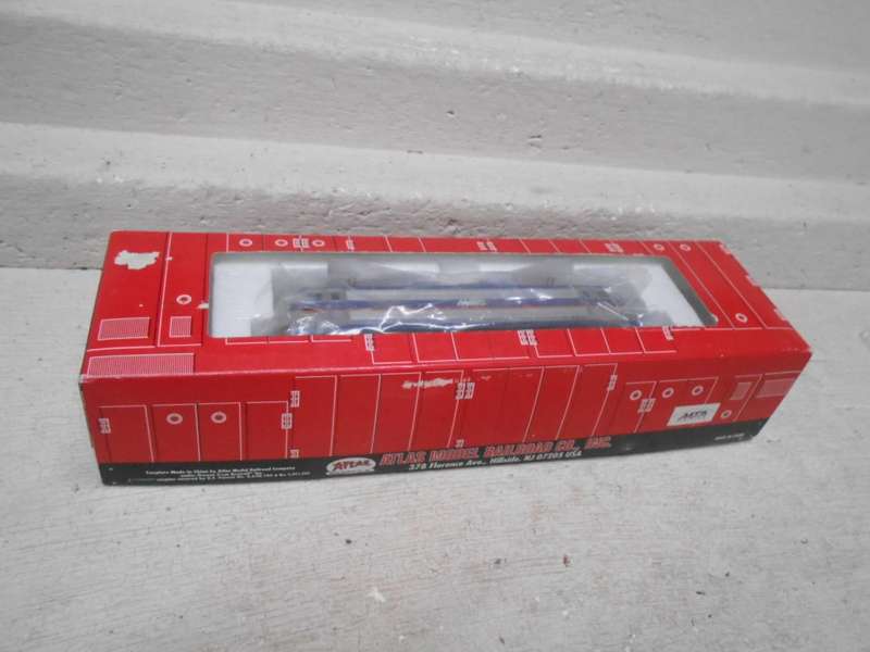 HO SCALE - ATLAS - AEM-7 LOCOMOTIVE - BOXED