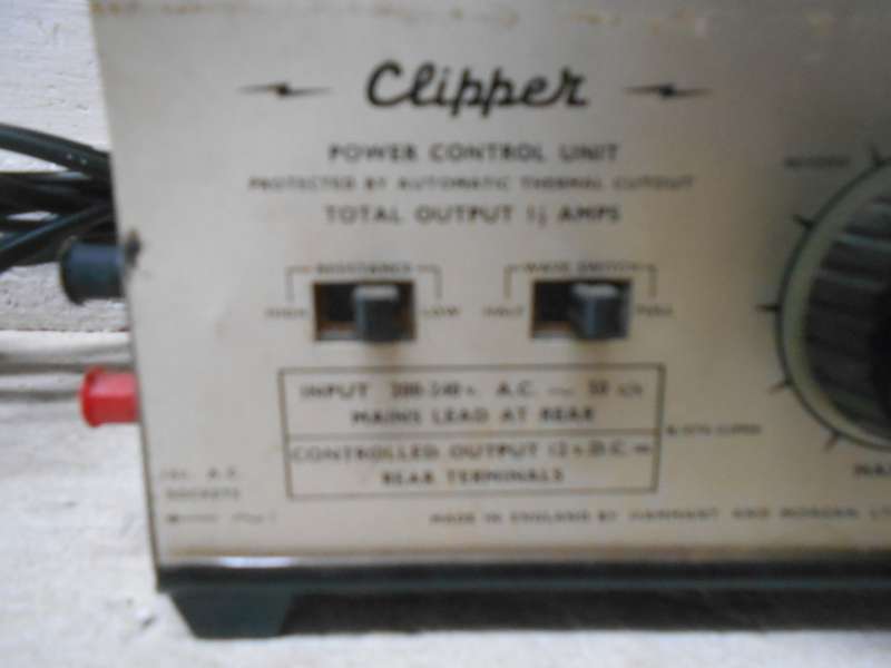 HO SCALE - H AND M - CONTROLLER / TRANSFORMER