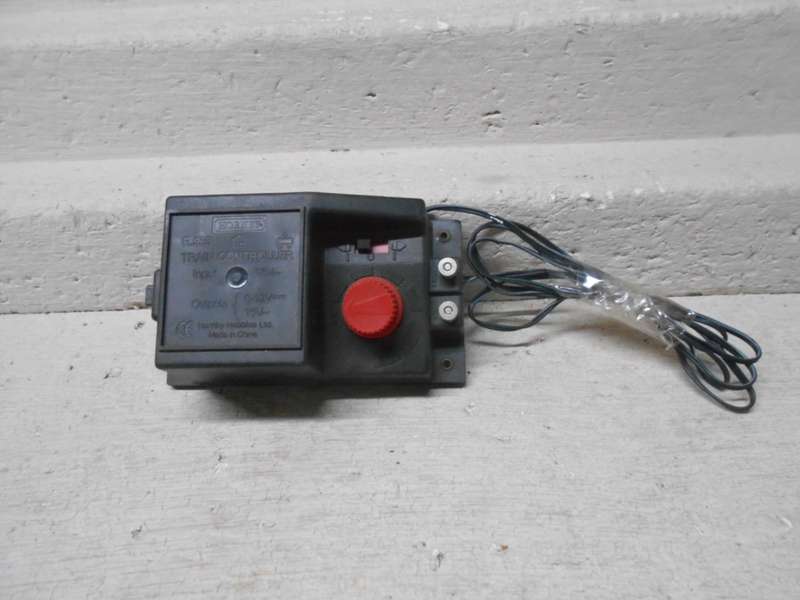 HO SCALE - HORNBY CONTROLLER ONLY