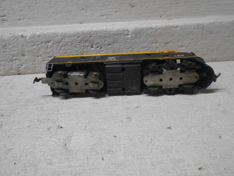 HO SCALE - MANTUA - PRR F7 DIESEL LOCOMOTIVE