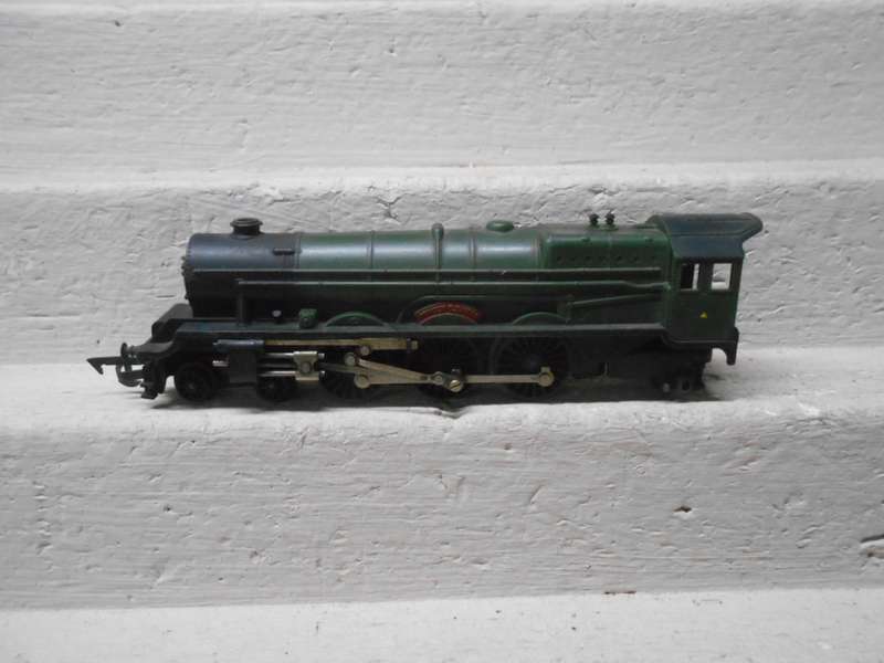 OO SCALE - TRIANG - 4-6-2 STEAM LOCMOTIVE