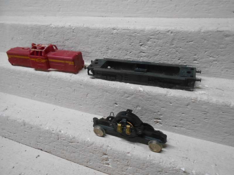 HO SCALE - LIMA - SAR - DIESEL LOCMOTIVE - FOR SPARES