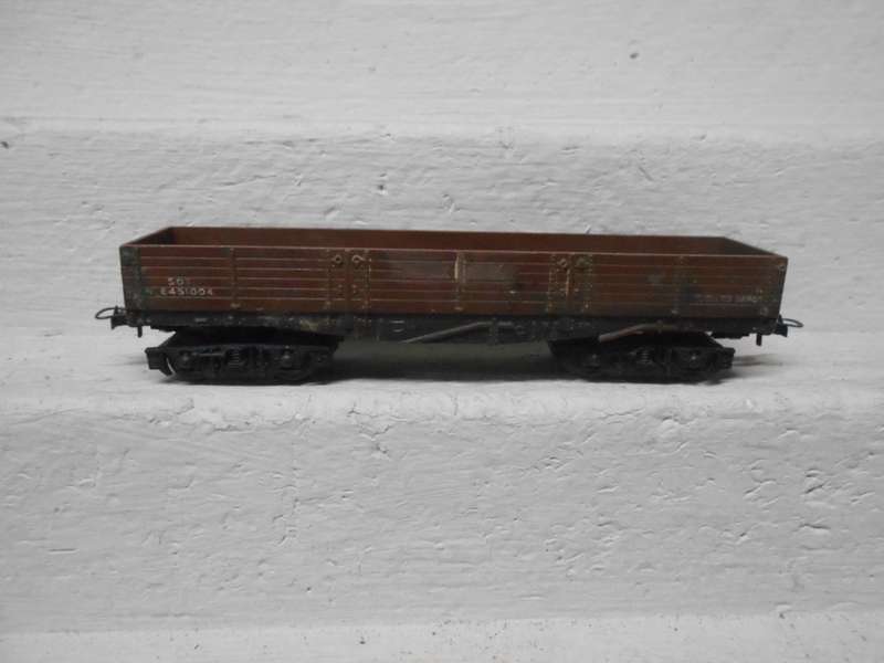 OO SCALE - TRIANG - 50 FT OPEN WAGON
