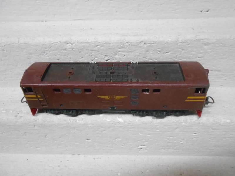 HO SCALE - LIMA - SAR - 5E - BROWN ELECTRIC LOCOMOTIVE