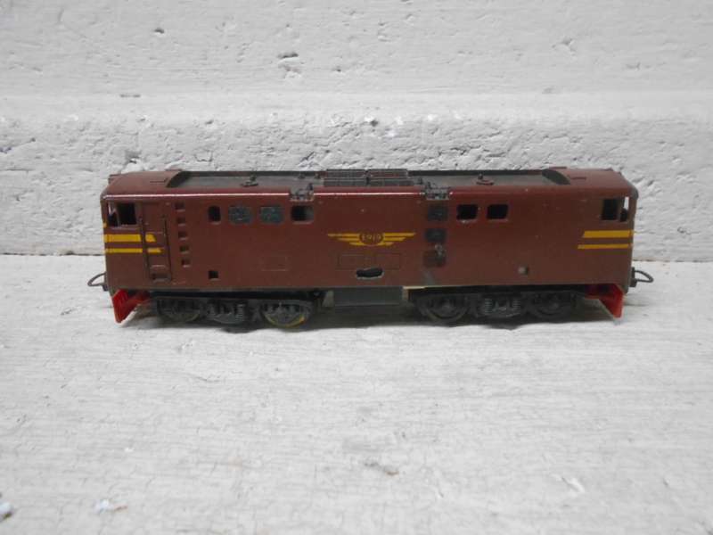 HO SCALE - LIMA - SAR - 5E - BROWN ELECTRIC LOCOMOTIVE