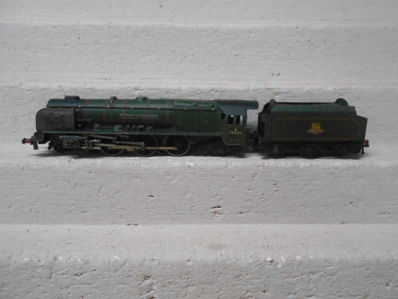 OO SCALE - HORNBY DUBLO - 4-6-2 STEAM LOCOMOTIVE - 3-RAIL