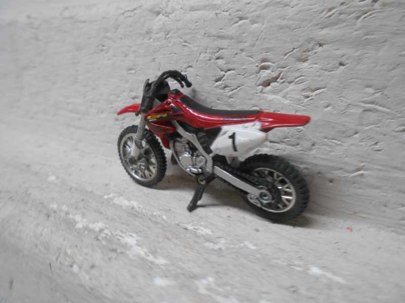 DIE CAST - HONDA CR - MOTOR BIKE