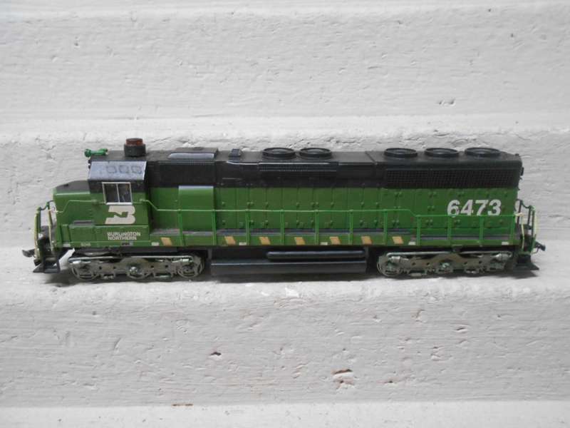 HO SCALE - BACHMANN - BURLINGTON NORTHERN - DIESEL LOCOMOTIVE
