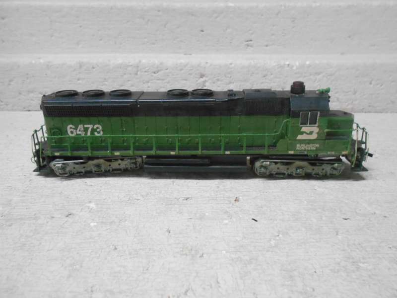 HO SCALE - BACHMANN - BURLINGTON NORTHERN - DIESEL LOCOMOTIVE
