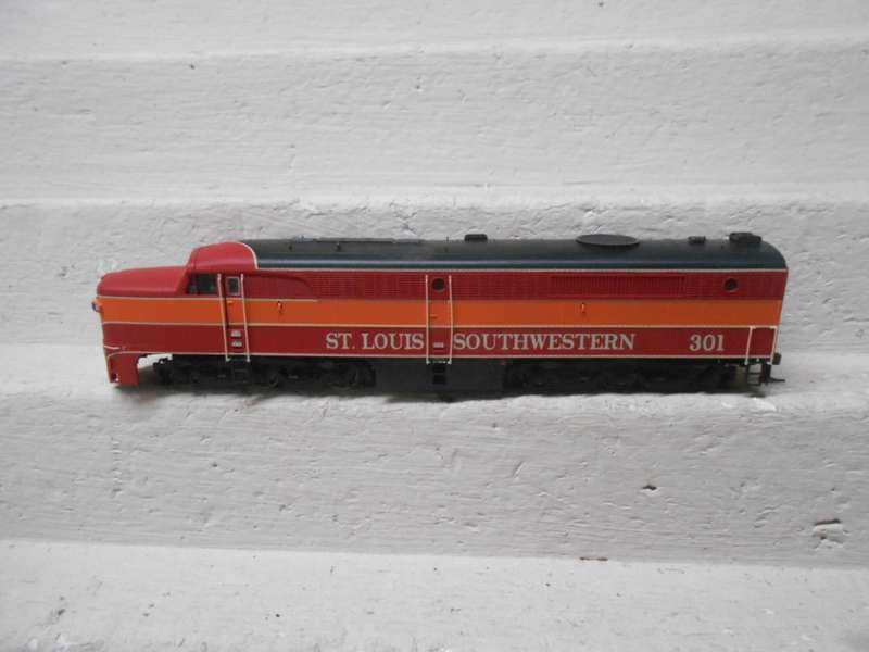 HO SCALE - PROTO 2000 - PA ST.LOUIS-SOUTHWESTERN - DIESEL LOCOMOTIVE - BOXED