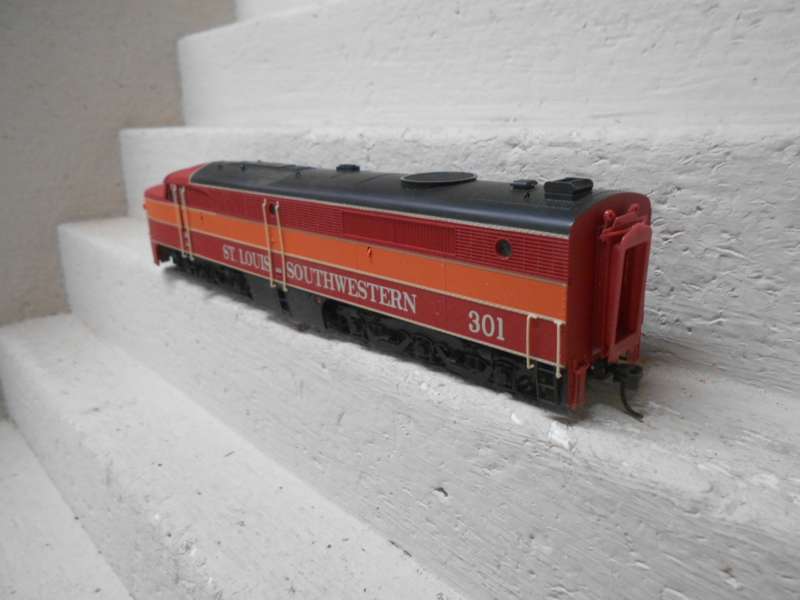 HO SCALE - PROTO 2000 - PA ST.LOUIS-SOUTHWESTERN - DIESEL LOCOMOTIVE - BOXED