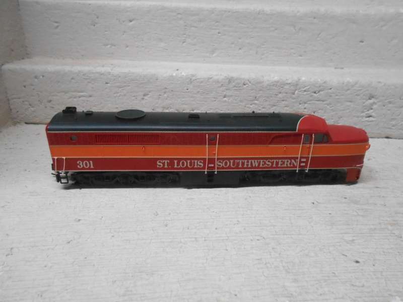 HO SCALE - PROTO 2000 - PA ST.LOUIS-SOUTHWESTERN - DIESEL LOCOMOTIVE - BOXED