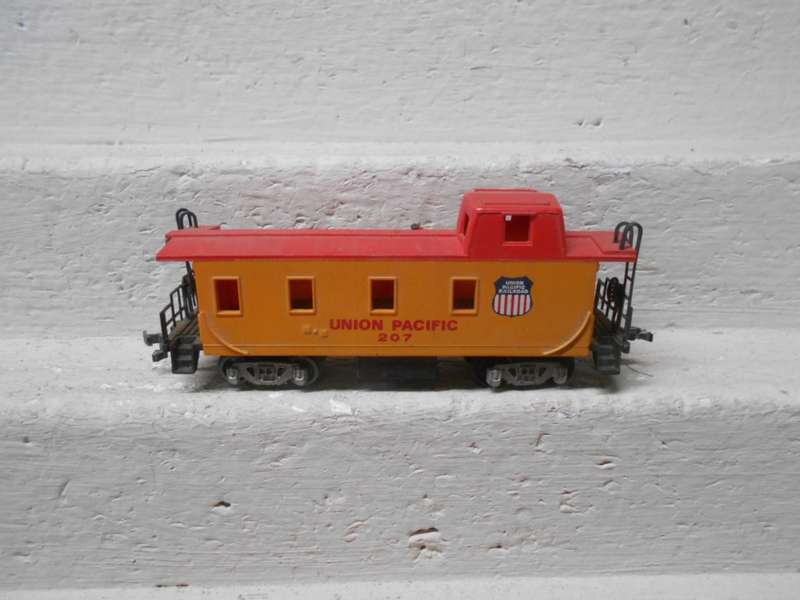 HO SCALE - UNION PACIFIC - CABOOSE