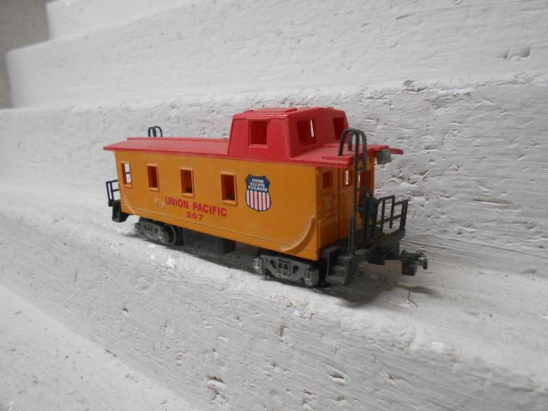 HO SCALE - UNION PACIFIC - CABOOSE