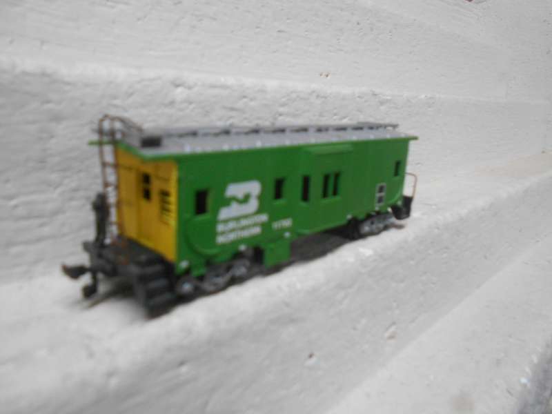 HO SCALE - BURLINGTON NORTHERN - CABOOSE
