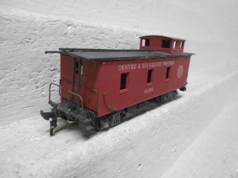 HO SCALE - DENVER & RIO GRANDE WESTERN - CABOOSE