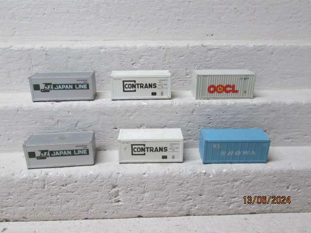 HO SCALE - QUALITY 6M CONTAINERS - X6