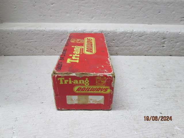 OO SCALE - TRIANG - GREE - BR - DIESEL LOCOMOTIVE - BOXED