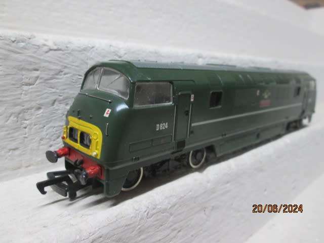 OO SCALE - MAINLINE - BR DIESEL LOCOMOTIVE - BOXED