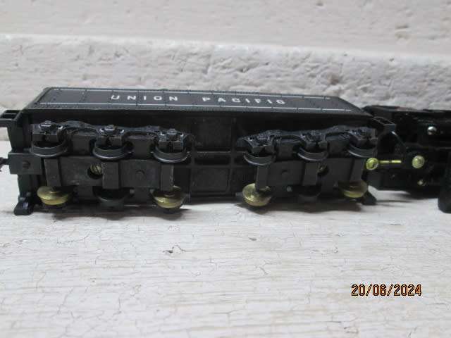 HO SCALE - TYCO - 4-6-2 UNION PACIFIC - STEAM LOCOMOTIVE - BOXED