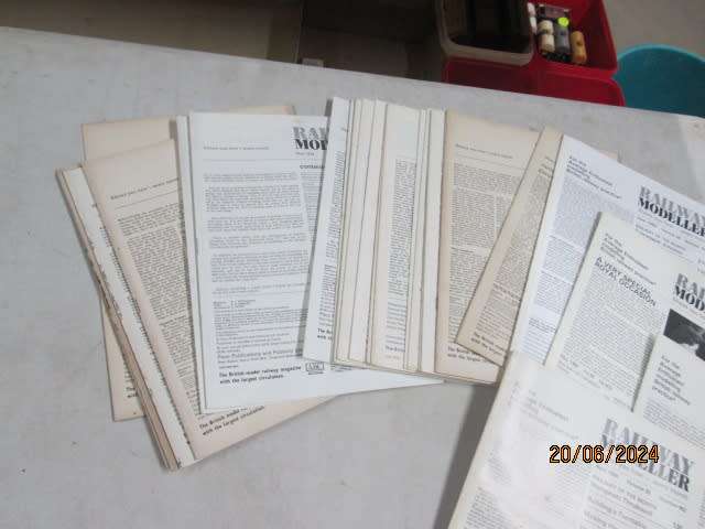 RAILWAY MODELLER PAMPHLETS - X24