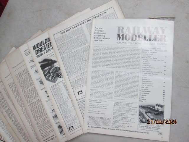 RAILWAY MODELLER PAMPHLETS - X24