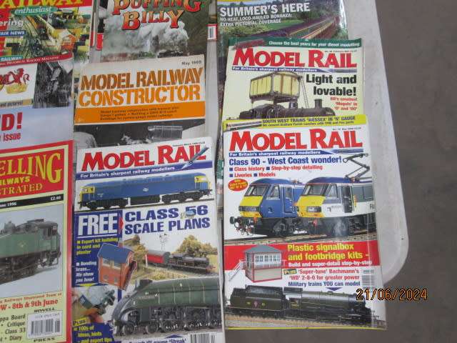 MODEL RAILWAY MAGAZINES - X17