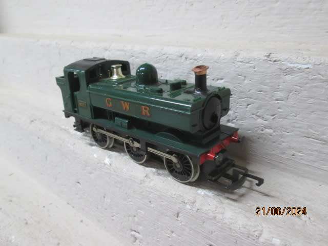 OO SCALE - HORNBY - 0-6-0 GWR - STEAM LOCOMOTIVE