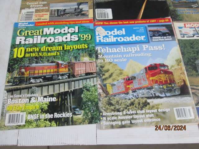 MODEL RAILWAY MAGAZINES - X8