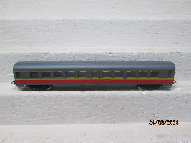 HO SCALE - LIMA - SAR - METRO BLITZ COACH