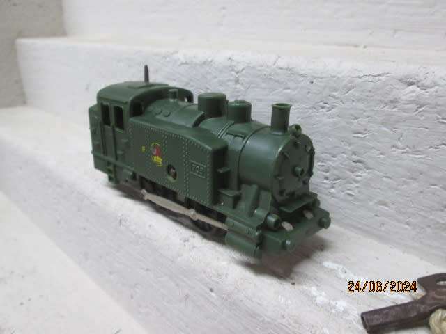 HO SCALE - JOEFF - BR CLOCKWORK STEAM LOCOMOTIVE